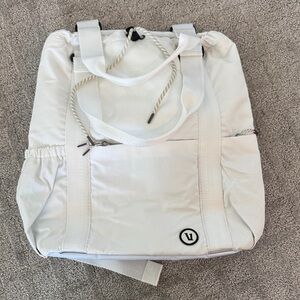 Vuori V1 Convertible Bag- NWT